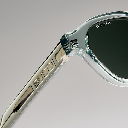 Gafas de sol con montura ovalada