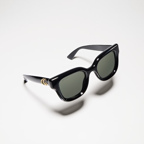 Gafas de sol con montura redonda