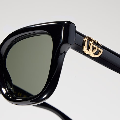 Sonnenbrille mit rundem Rahmen