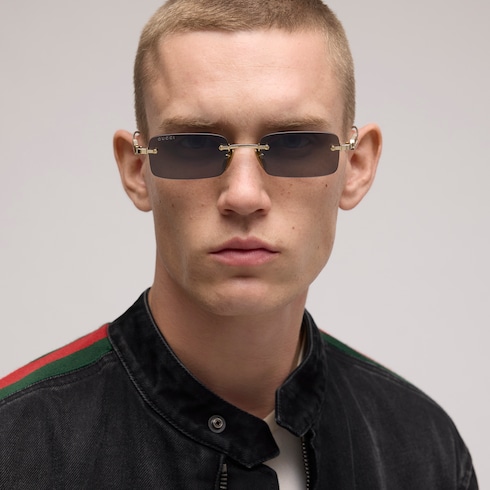 Gafas de sol con montura rectangular