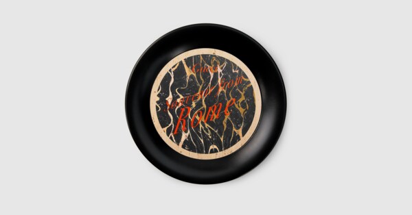 Gucci Marble print medium round tray. 1 Gucci Marble print medium round tray. 1