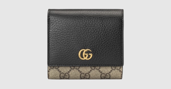 Bi-color GG Marmont medium wallet in black leather and GG Supreme