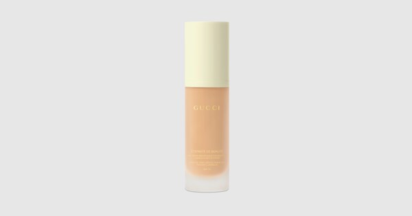 210N, Online Exclusive Éternité de Beauté Foundation in 210N fair