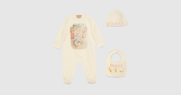 2点セットGUCCI × PETER RABBIT ロンパース&スタイ グッチ キッズピーターラビット™ x GUCCI 3ピース ギフトセット