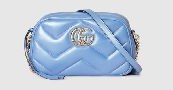 Kleine GG Marmont Schultertasche in hellblau | GUCCI® DE 