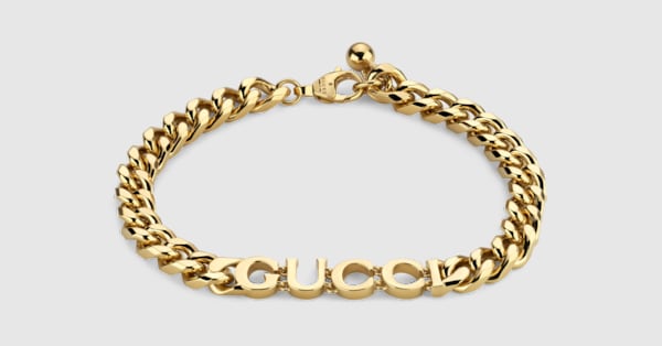国内直営**GUCCI**スクリプト タグ付き チェーン ブレスレット Chain bracelet with Gucci script in yellow gold-toned metal