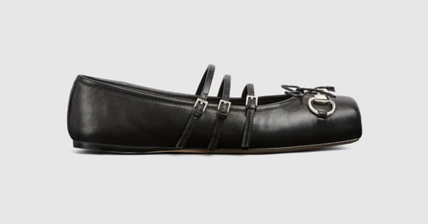 GUCCI ブラック ポインテッドトゥ フラットシューズ 814318_AAEA4_1000_001_100_0000