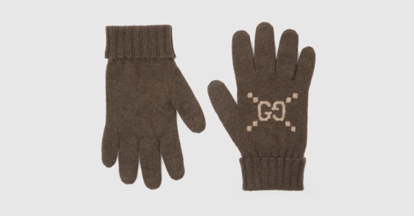 813136_4GABX_2579_001_100_0000