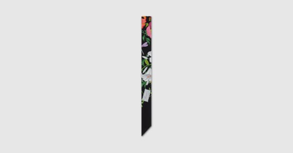 Printed silk twill neck bow in black and multicolour | GUCCI® US Printed silk twill neck bow in black and multicolour | GUCCI® US