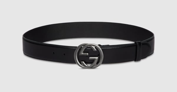 GUCCI ブラック ベルト Belt with Interlocking G buckle in black Supreme canvas
