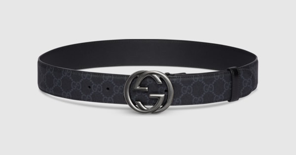 GUCCI ブラック ベルト Belt with Interlocking G buckle in black Supreme canvas