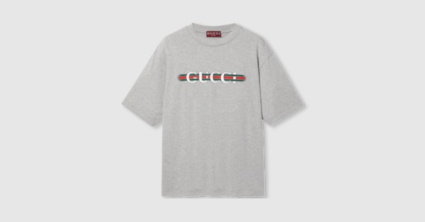 T-shirt in jersey di cotone con stampa Gucci in grigio | GUCCI® CH