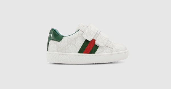Toddler Ace sneaker in white GG Supreme canvas | GUCCI® US