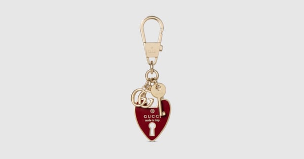 GUCCI グッチ　アクセサリーポーチ GG柄　赤　コーチキーホルダー ハートシェイプ キーチェーン ・グッチ ロッソ アンコーラ（深い赤