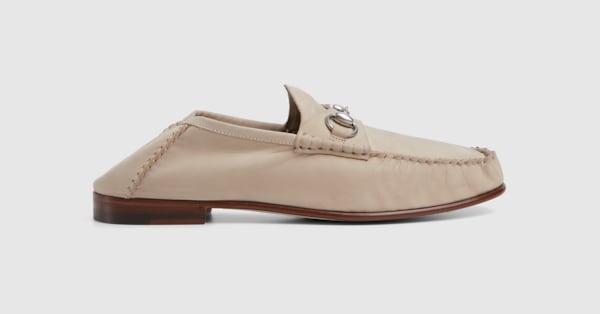 GUCCI グッチ バンブー ローファー スウェード 24.5 GUCCI（スエード ・ ローファー/革靴）のフリマアイテム一覧