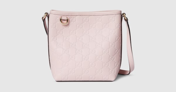 新作【GUCCI】ウーヴン ストライプ ミニ バケットバッグ、全2色 GGエンブレム〕ナノ バケットバッグピンク GGレザー | GUCCI公式