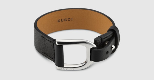 839737_JAAJW_8163_001_100_0014