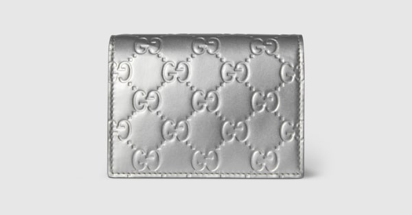 GGエンブレム〕スモールウォレット ・シルバー GGパテントレザー