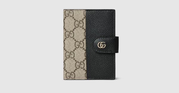 Bi-color GG Marmont card case in black leather | GUCCI® US