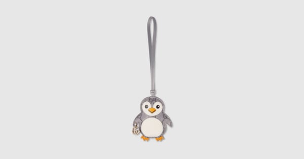 ペンギン シェイプ バッグ チャーム ・グレー GG ファブリック | GUCCI公式