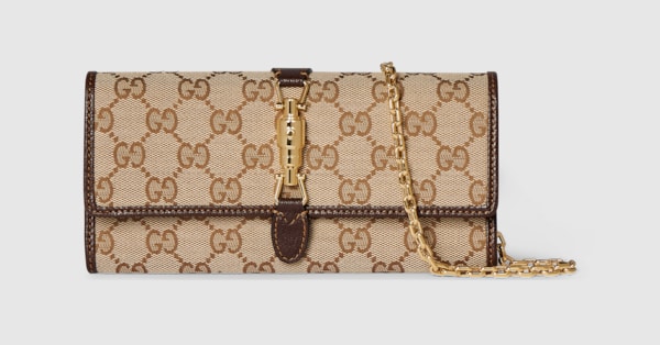 Gucci Jackie wallet on chain in sand and brown GG canvas | GUCCI® US