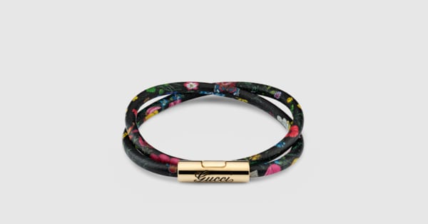 レザー ダブル “GUCCI” スクリプト ブレスレット ・ブラック レザー