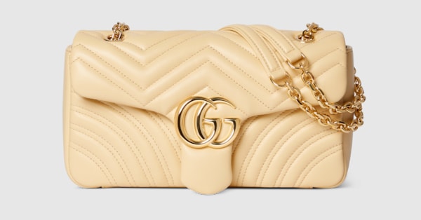 GUCCI ベージュ ゴールド バッグ GG Marmont medium shoulder bag in light yellow leather | GUCCI® US