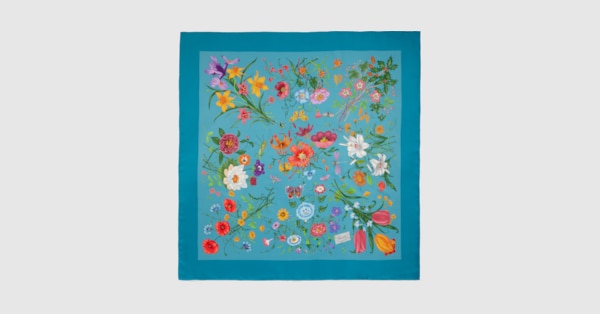 Printed silk twill carré in multicolor | GUCCI® US