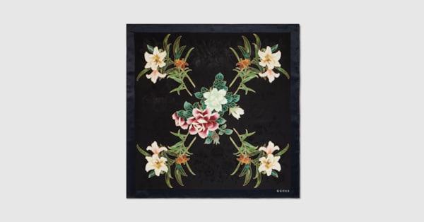 Gucci x 安藤七宝店 日本限定 シルク スカーフ ・ブラック＆ブルー
