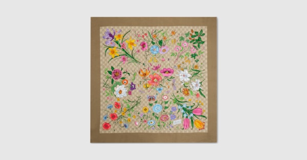 Printed GG silk twill carré in multicolor | GUCCI® US