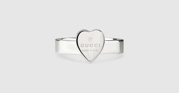 GUCCI ハートモチーフ リング シルバー レッド　9号　新品　定価53000 GUCCI トレードマーク ハート 付き リング ・スターリングシルバー
