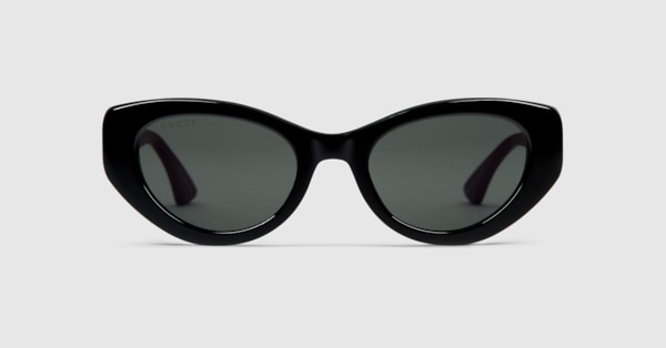 Cat-eye frame sunglasses in black | GUCCI® US