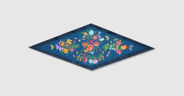 GUCCI シルク100% 花柄 スカーフ ネイビー Printed silk twill scarf in multicolor | GUCCI® US
