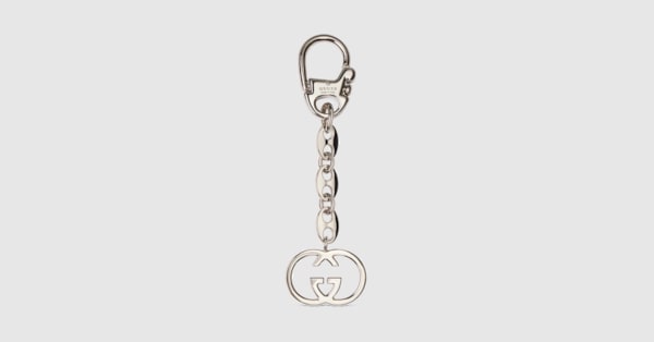 Interlocking G keychain in palladium-toned brass | GUCCI® SI
