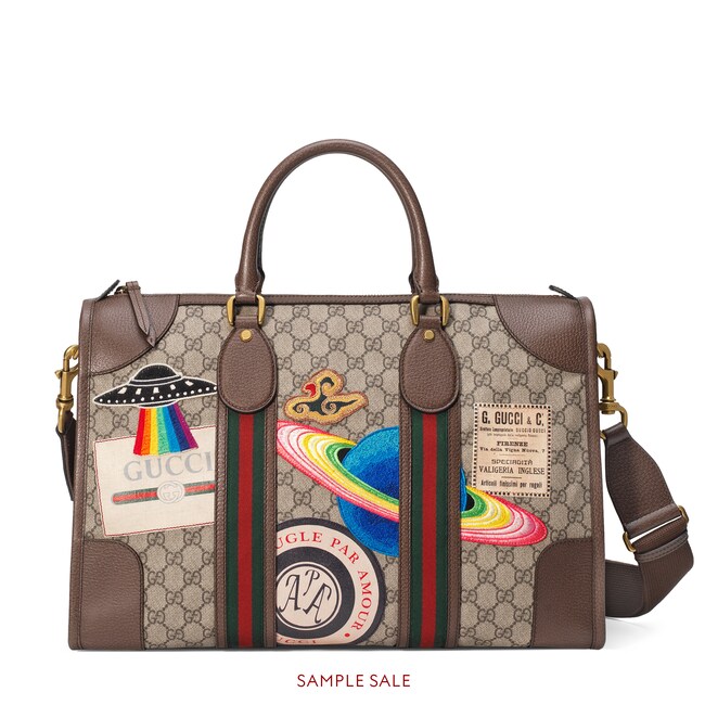 Gucci Courrier Soft Gg Supreme Duffle Bag In Beige Ebony Gucci Courrier Soft Gg Supreme Duffle Bag In Beige Ebony Crafted From A Coated Microfiber Fabric With Brown Leather Trim Men S