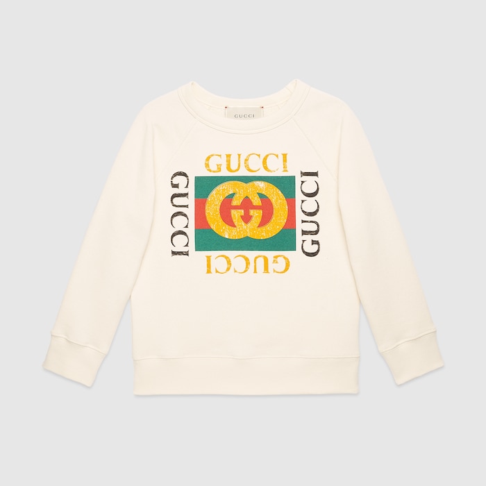 【美品】グッチ キッズ ヴィンテージロゴ GG柄 Tシャツ×スエット 2点セット 美品】グッチ キッズ ヴィンテージロゴ GG柄 Tシャツ×スエット 2