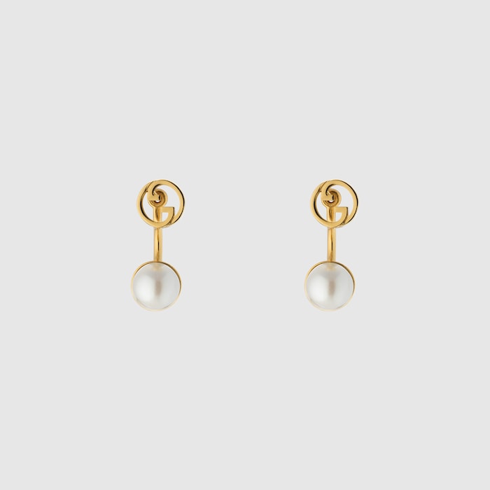 Gucci Blondie resin pearl earrings in yellow gold-toned