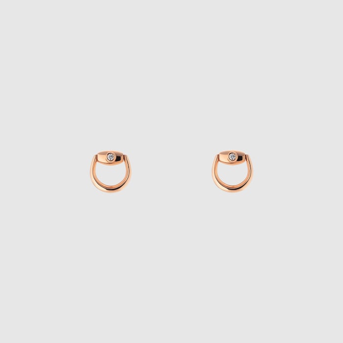 ピアス GUCCI   gg running earrings in 18k rose gold Gucci GG Running Rose Gold Stud Earrings | REEDS Jewelers