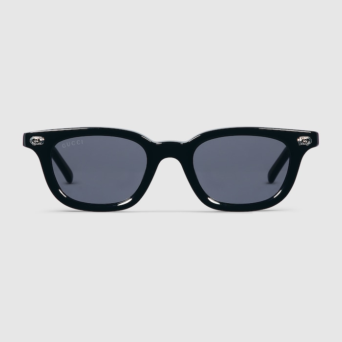 Oval frame sunglasses in black | GUCCI® US