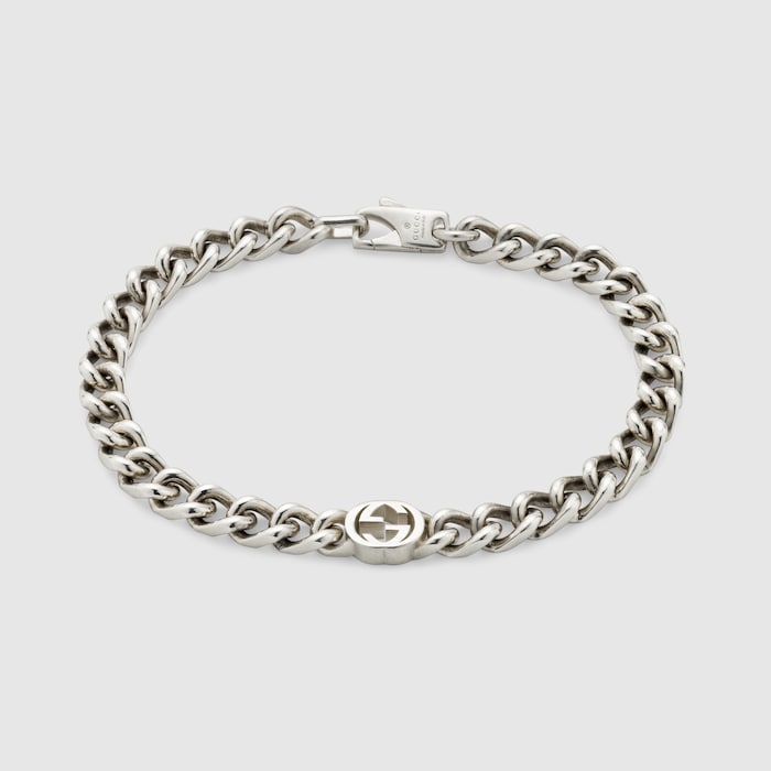 843736_J8400_0818_001_100_0025