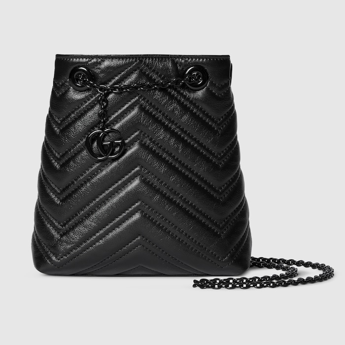 なやなや　GUCCI グッチ　GGマーモント　キルティングミニバッグ GGマーモント〕キルティング ミニバッグ ・ホワイト シルクツイル