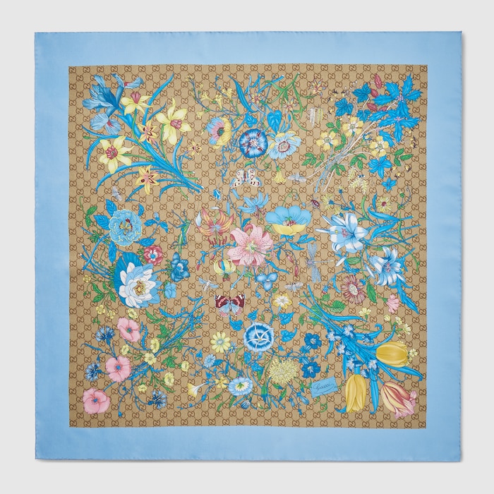 Printed GG silk twill carré in multicolor | GUCCI® SG