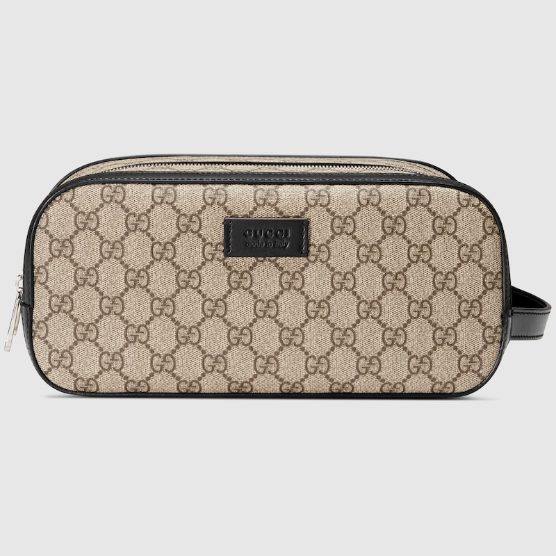 gucci gg supreme wash bag