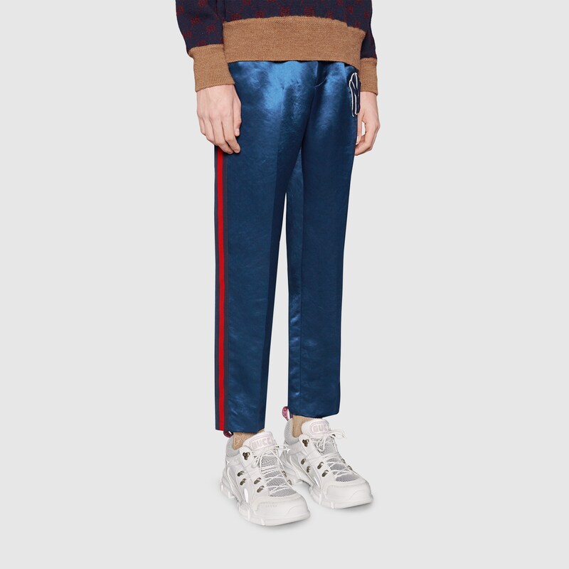 gucci flashtrek sneakers outfit