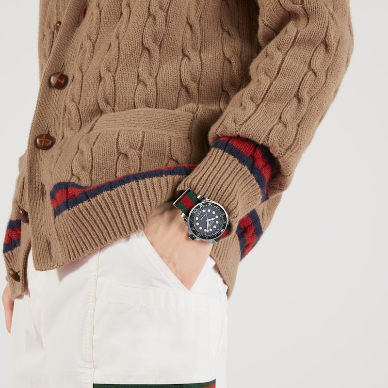 Orologio Gucci Dive, 45 mm in Web verde e rosso | GUCCI® Italia