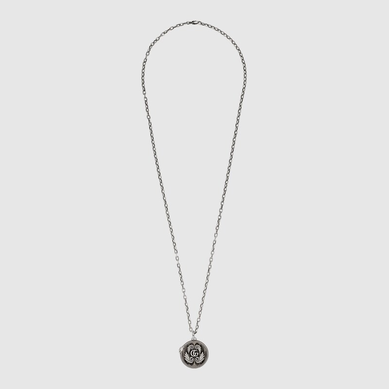 gucci round pendant necklace