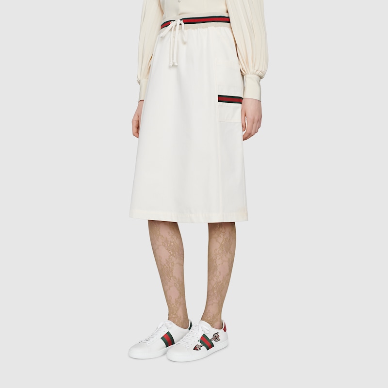 Zapatilla Ace con bordado para mujer en piel blanca | GUCCI® ES