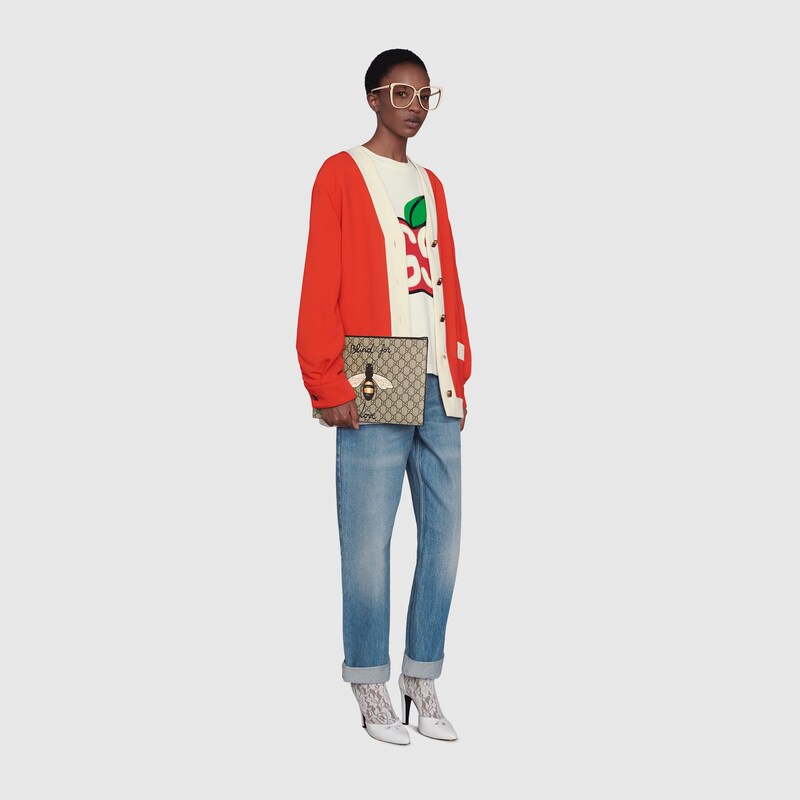 Cartera Neceser GG Supreme con Estampado de Abeja en GG Supreme | GUCCI® ES