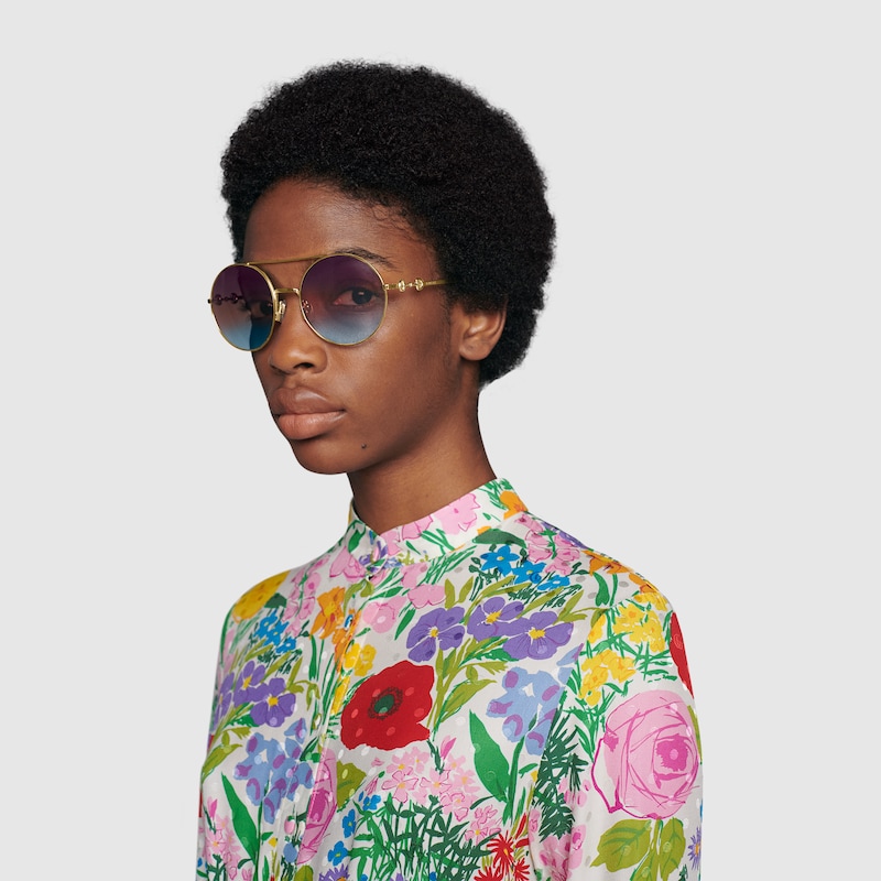 Occhiali da sole rotondi in metallo color oro e multicolore | GUCCI® Italia