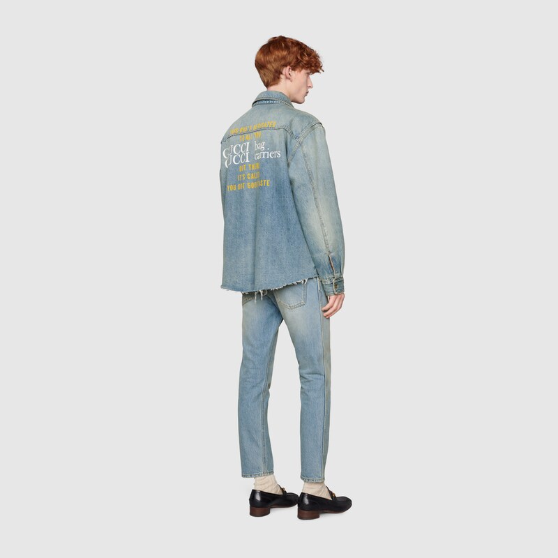 Camicia in denim con stampa 'You Got Good Taste' in celeste | GUCCI® Italia